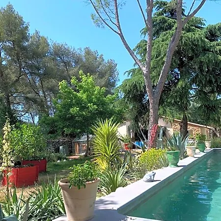 D'hotes Lovely Planette לינה וארוחת בוקר 4*